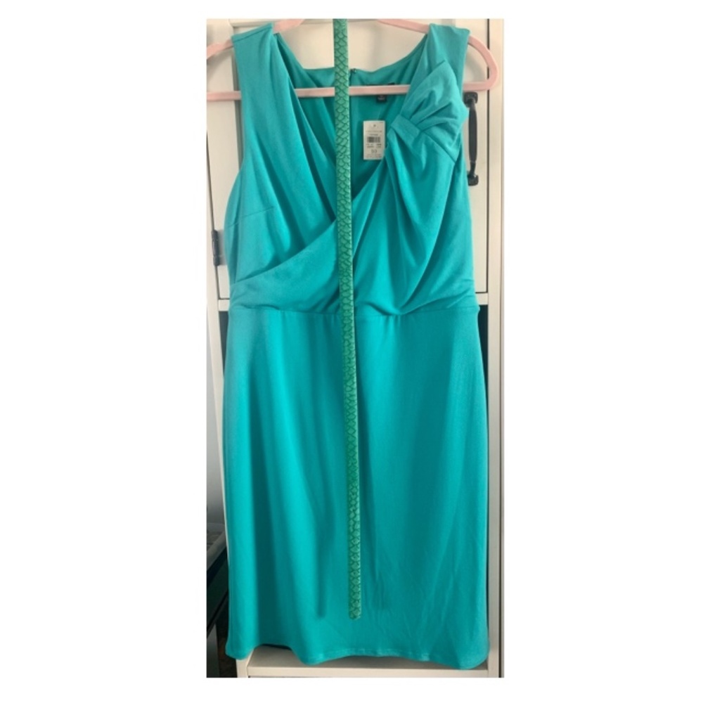 ANN TAYLOR NEW STYLISH KNIT DRESS WITH BELT